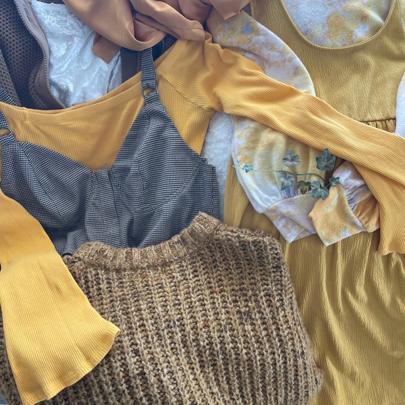 HONEYCORE aesthetic-CLOSET UPGRADE mystery box!(Personal Shopper : )) - Picture 3 of 8